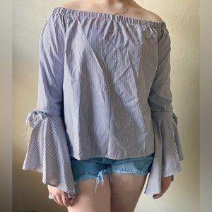 🆕 Bleuh Ciel Pin Stripe Top | L